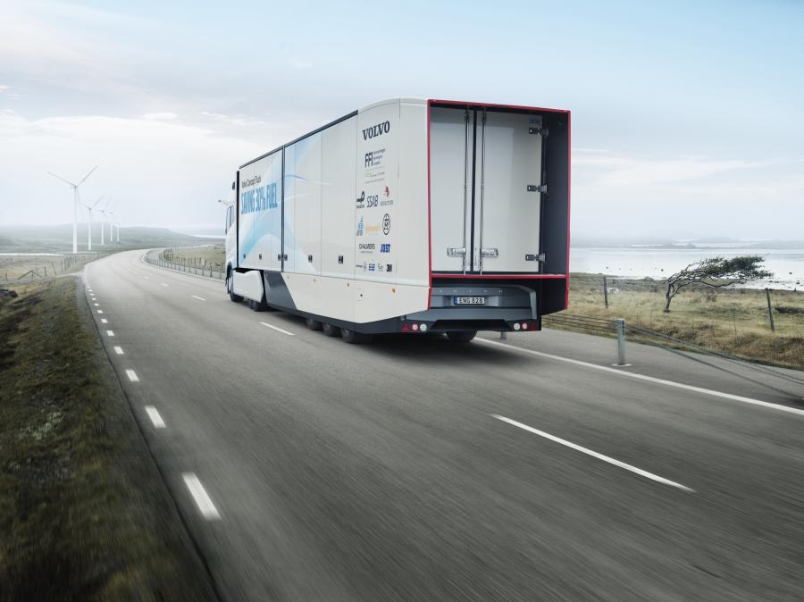  Volvo Concept Truck 2016 года  (фото 6 из 7)